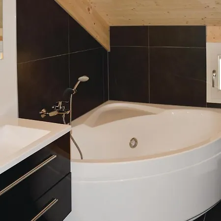 Four-bedroom Holiday In St. Georgen A.kreischb. Holiday home Lassrchberg